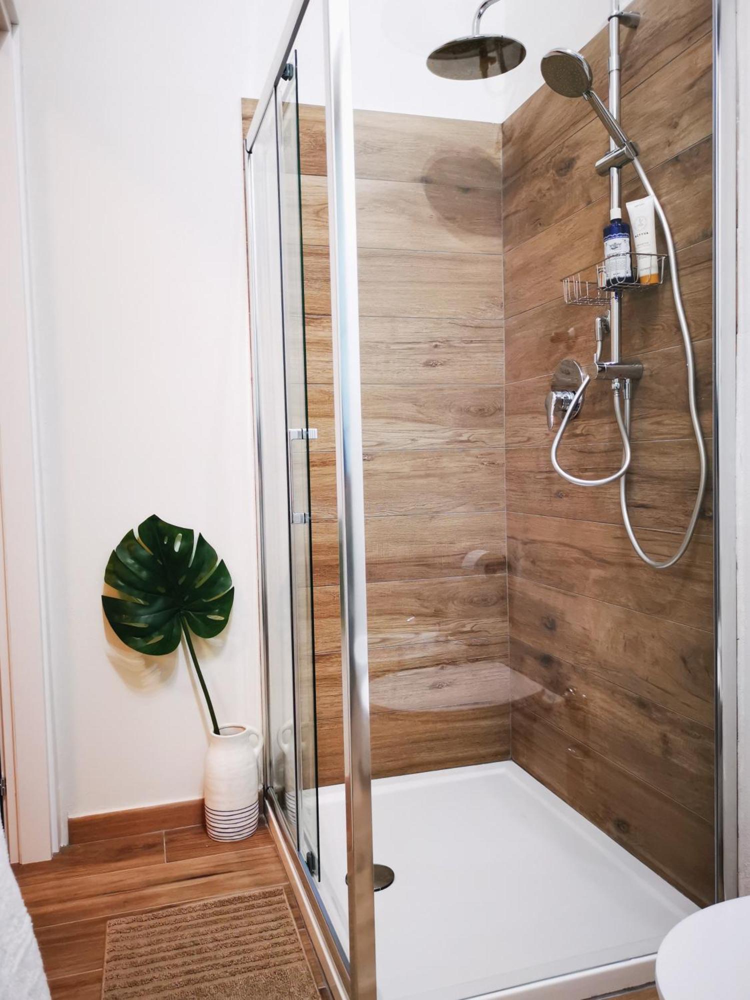 Spacious Apartment 50 Meters From The Metro Milano Rum bild