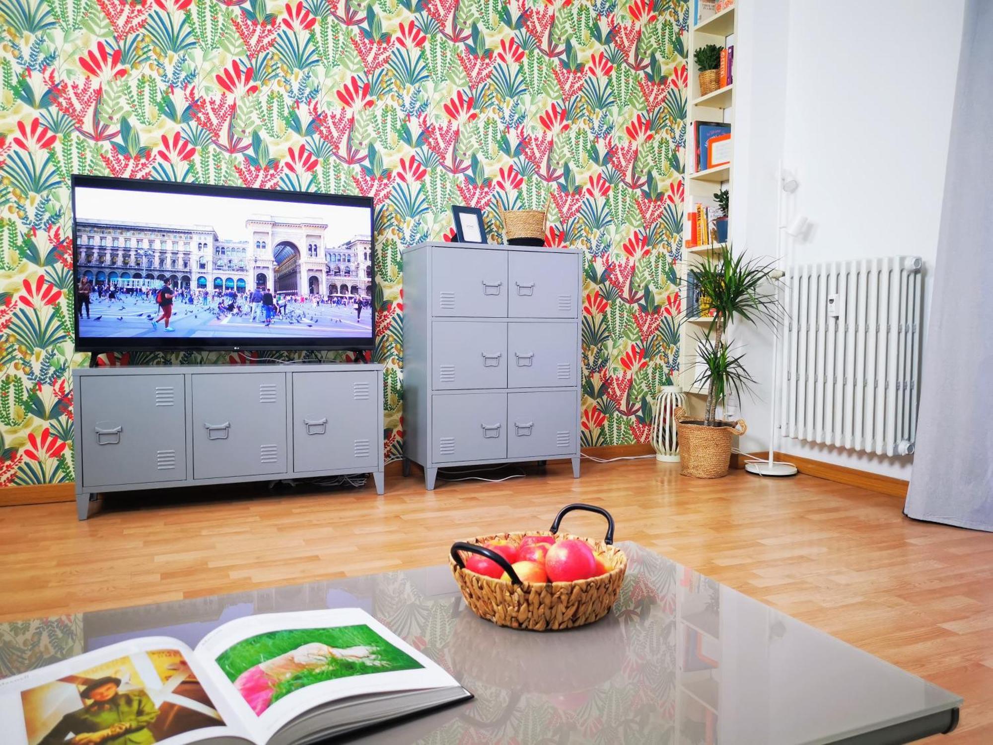 Spacious Apartment 50 Meters From The Metro Milano Exteriör bild