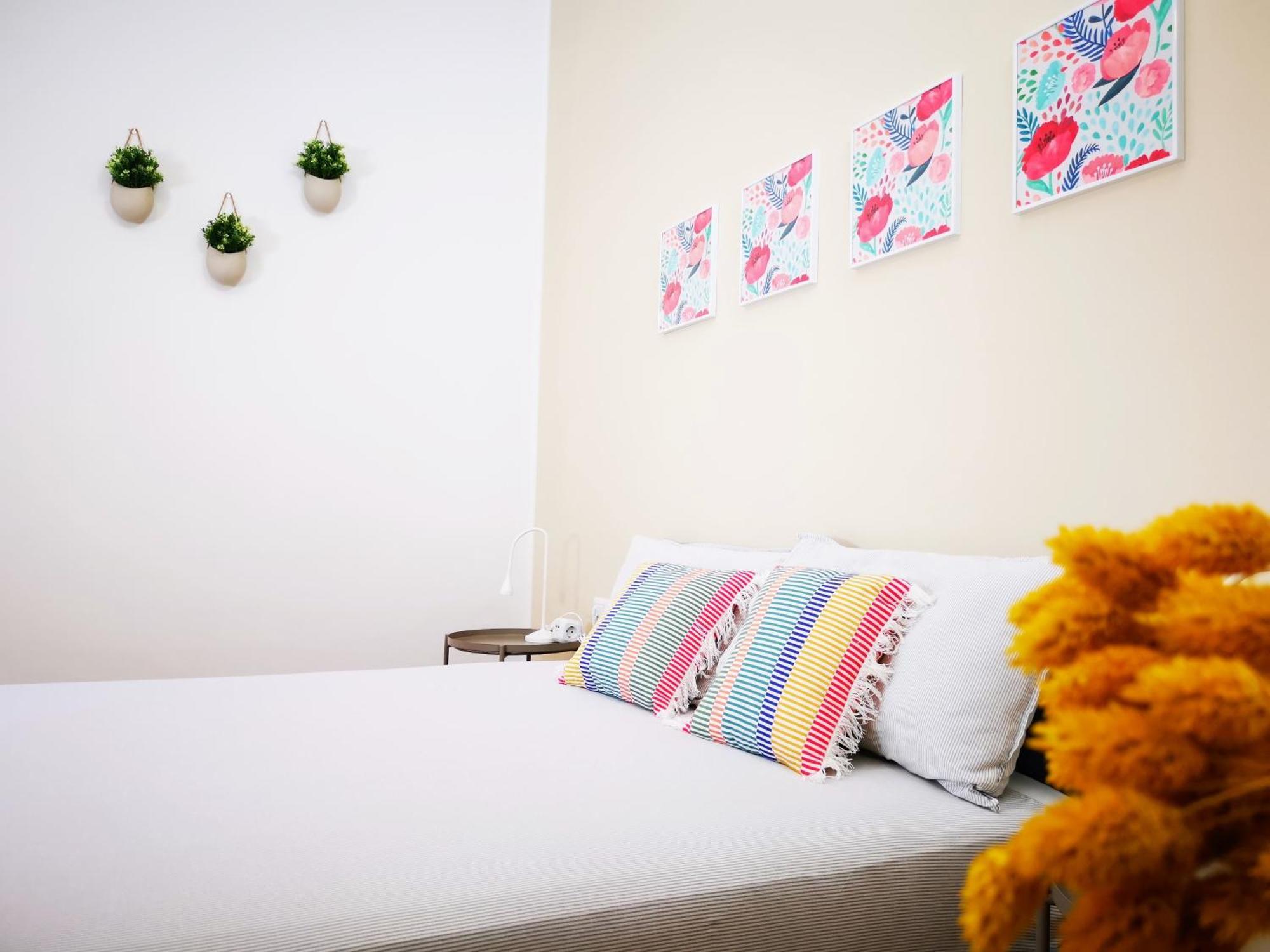 Spacious Apartment 50 Meters From The Metro Milano Exteriör bild