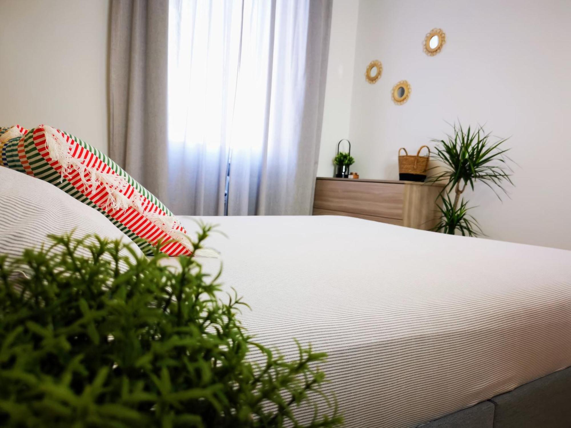 Spacious Apartment 50 Meters From The Metro Milano Exteriör bild
