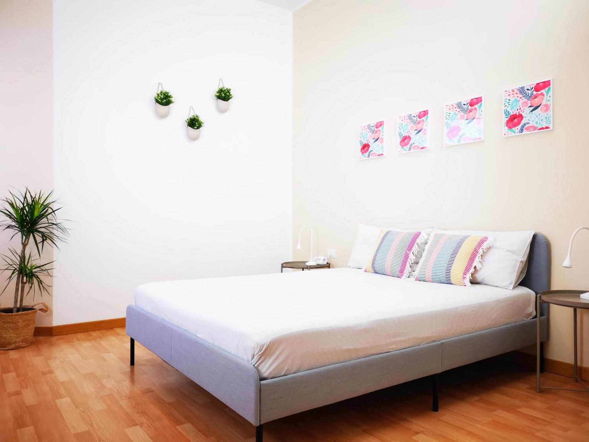 Spacious Apartment 50 Meters From The Metro Milano Exteriör bild